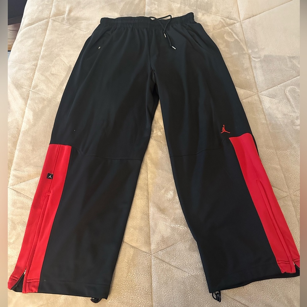 Jordan DRI-fit pants jogging pants casual pants. Size large never worn no tags